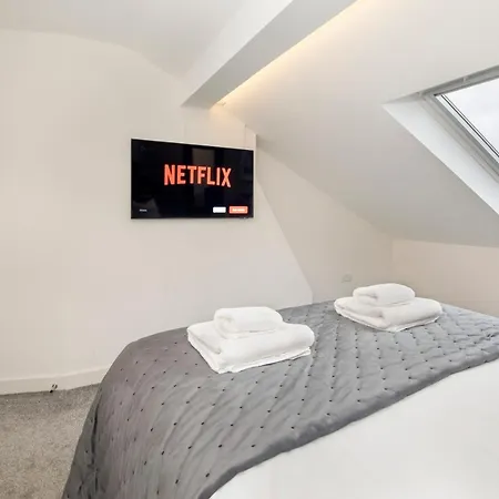 Bishopthorpe Road Luxury Sleeps 12 * York